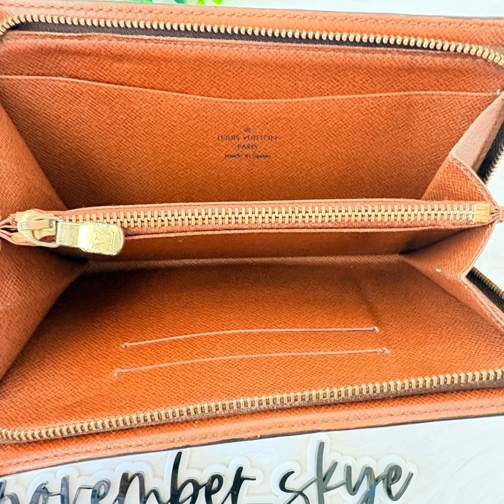 Louis‎ Vuitton Monogram Zippy Wallet